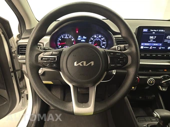 2022 Kia Rio S Sedan - miniatura 10