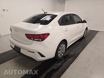 2022 Kia Rio S Sedan - miniatura 4