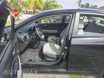 2022 Kia Rio S Sedan - miniatura 3