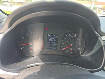 2022 Kia Rio S Sedan - miniatura 6