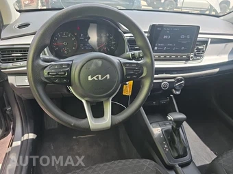 2022 Kia Rio S Sedan - miniatura 14