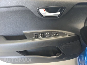 2022 Kia Rio S Sedan - miniatura 9