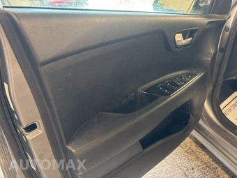 2022 Kia Rio S Sedan - miniatura 12
