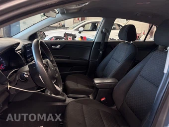 2022 Kia Rio S Sedan - miniatura 6