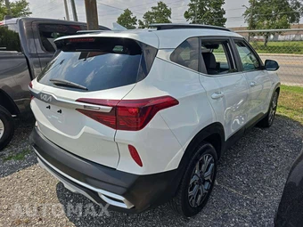 2022 Kia Seltos EX – miniatura 3