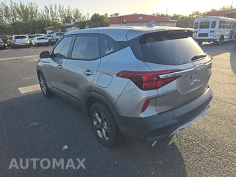 2022 Kia Seltos LX – miniatura 6