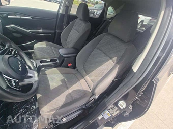 2022 Kia Seltos LX – miniatura 6
