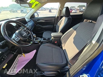 2022 Kia Seltos S – miniatura 7