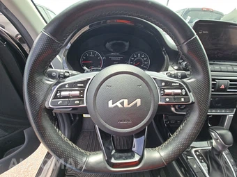 2022 Kia Seltos SX - miniatura 16