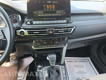 2022 Kia Seltos SX – miniatura 7