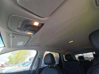 2022 Kia Sorento Hybrid S - miniatura 11