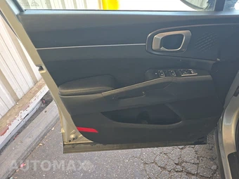 2022 Kia Sorento LX – miniatura 9