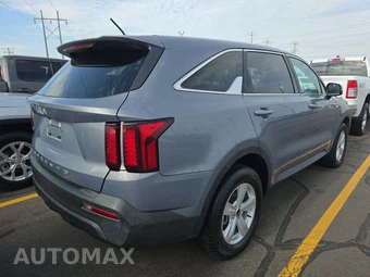 2022 Kia Sorento LX - miniatura 4