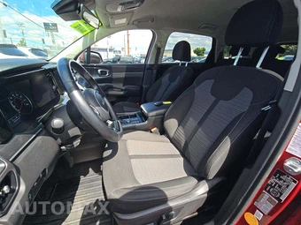 2022 Kia Sorento LX – miniatura 6