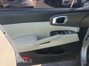 2022 Kia Sorento Plug-In Hybrid SX - miniatura 9