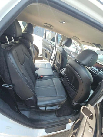 2022 Kia Sorento S - miniatura 17