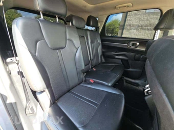 2022 Kia Sorento S – miniatura 13