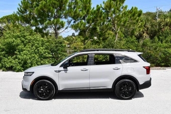 2022 Kia Sorento X-Line S - miniatura 25