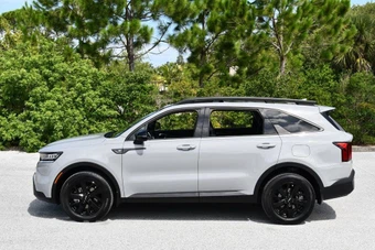2022 Kia Sorento X-Line S - miniatura 26