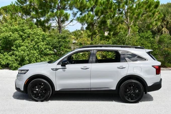 2022 Kia Sorento X-Line S - miniatura 28