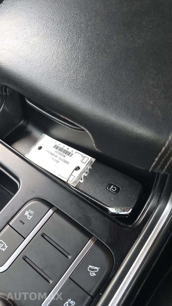 2022 Kia Sorento X-Line S - miniatura 18