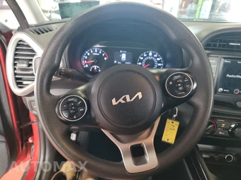 2022 Kia Soul LX - miniatura 10