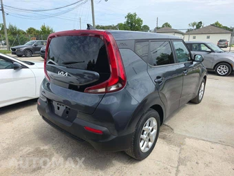 2022 Kia Soul LX - miniatura 3