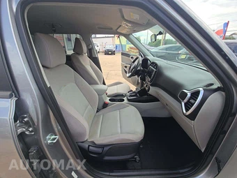 2022 Kia Soul LX - miniatura 15