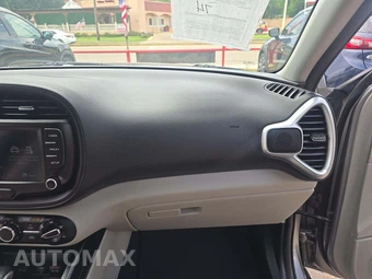 2022 Kia Soul LX - miniatura 16
