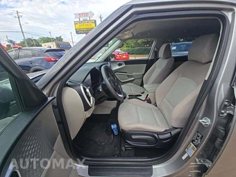 2022 Kia Soul LX - miniatura 3
