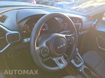 2022 Kia Soul LX - miniatura 10