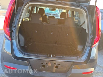 2022 Kia Soul LX - miniatura 16