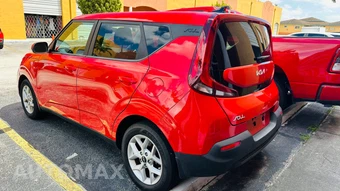 2022 Kia Soul LX - miniatura 4