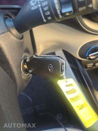 2022 Kia Soul LX - miniatura 8