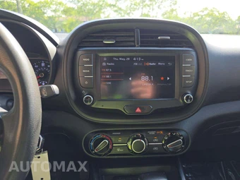 2022 Kia Soul LX - miniatura 10