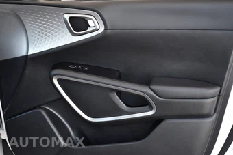 2022 Kia Soul LX - miniatura 17