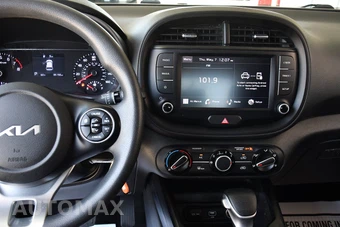 2022 Kia Soul LX - miniatura 24