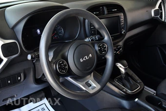 2022 Kia Soul LX - miniatura 8