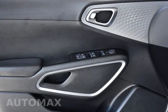 2022 Kia Soul LX - miniatura 9