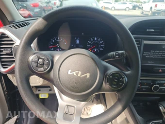 2022 Kia Soul LX - miniatura 10