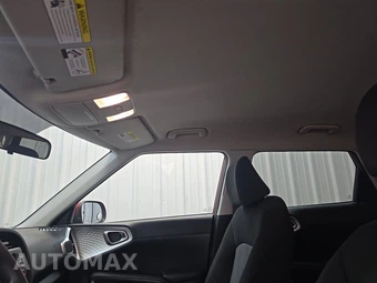 2022 Kia Soul LX - miniatura 18