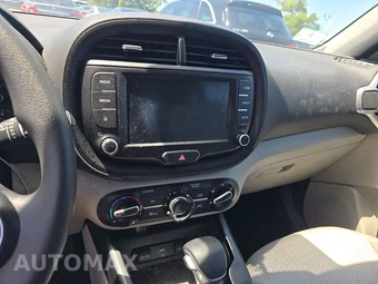 2022 Kia Soul LX - miniatura 11