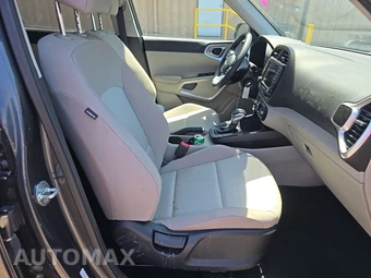 2022 Kia Soul LX - miniatura 8