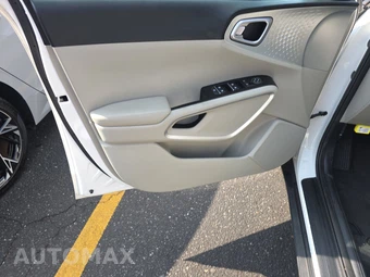 2022 Kia Soul LX - miniatura 9