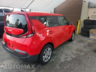 2022 Kia Soul LX - miniatura 3