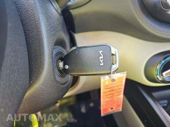 2022 Kia Soul LX - miniatura 9