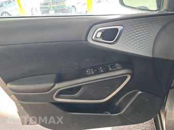 2022 Kia Soul LX - miniatura 9