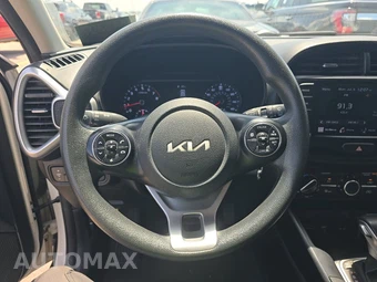 2022 Kia Soul LX - miniatura 10
