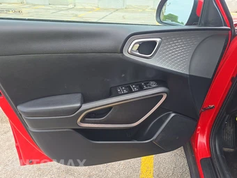 2022 Kia Soul LX - miniatura 9