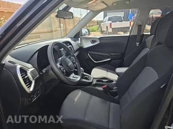2022 Kia Soul LX - miniatura 13